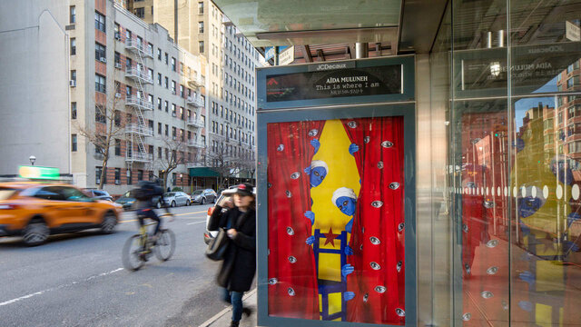 display window at the Free People store, an American bohemian style  clothing brand, in Rockefeller Center or Centre in Manhattan Stock Photo -  Alamy